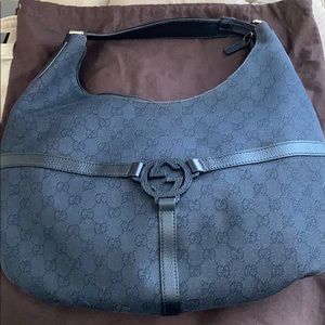 EUC Gucci black hobo bag WITH DUST BAG